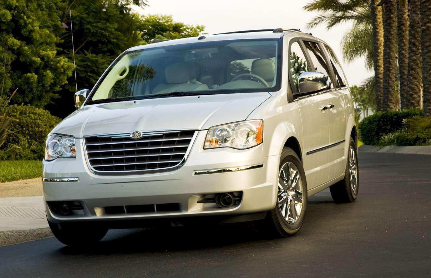 2010 Chrysler town country recall #2
