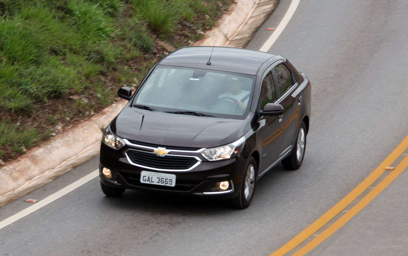 Chevrolet Celta 2012 a 2015: versões, preços, equipamentos e ficha técnica,  carros na web saiu do ar