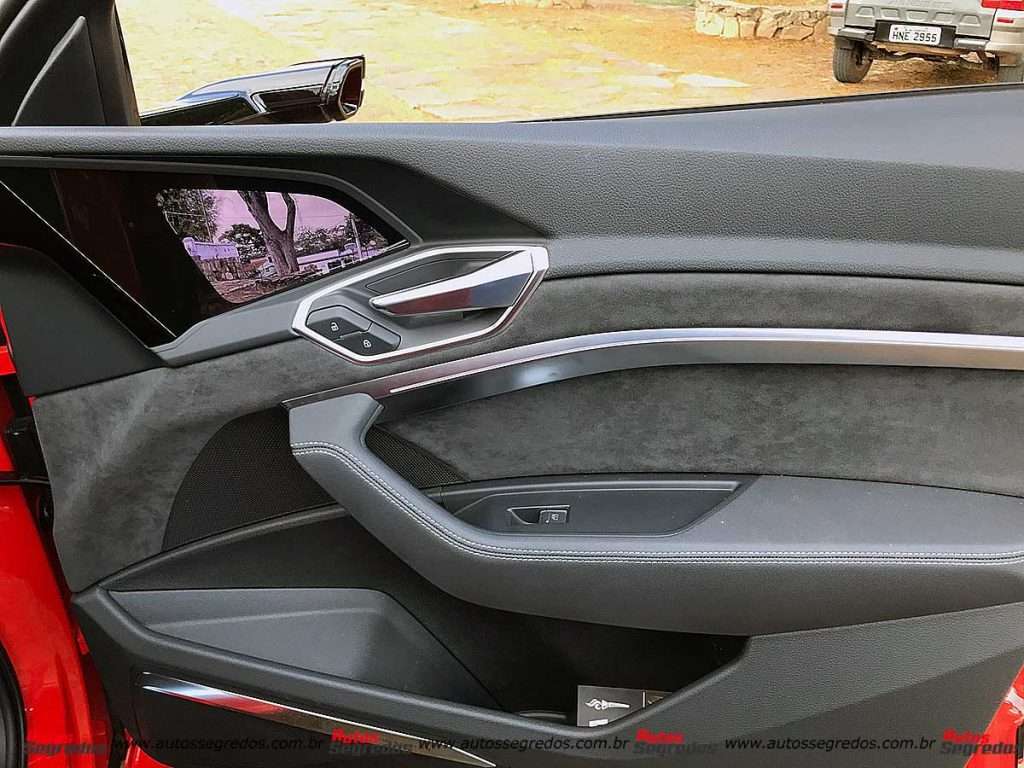 Forro de porta Audi e-tron