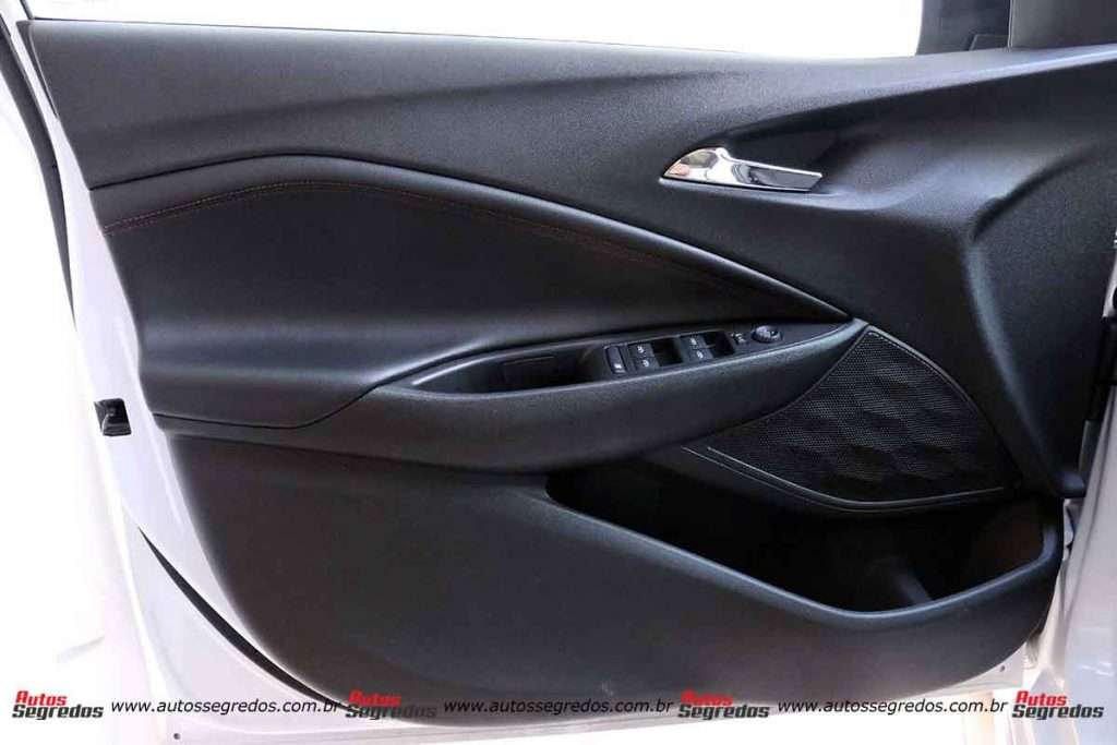 Forro de porta Onix RS 2021
