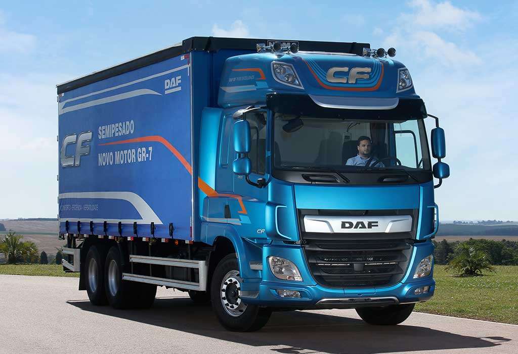 DAF apresenta novo DAF CF com motor de 7 litros e potências de 280 e 300 cv  - Blog do Caminhoneiro