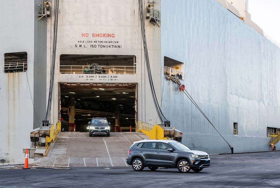 Volkswagen Taos chega no Porto de Suape
