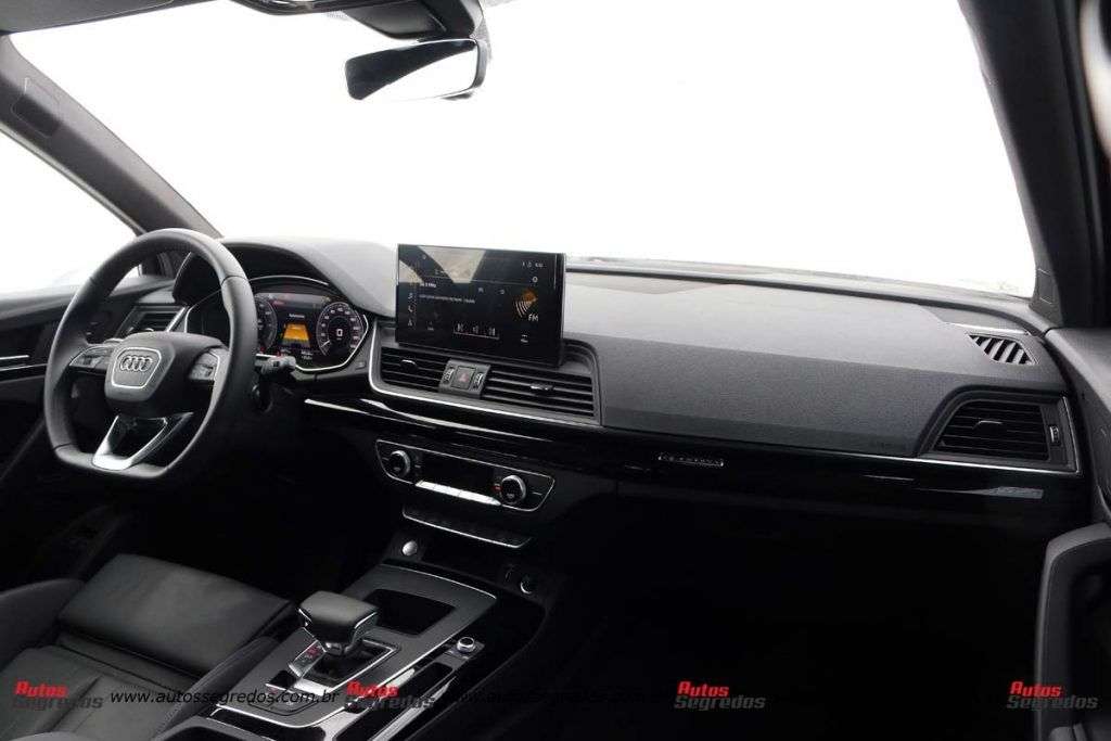 painel do Audi Q5 TFSIe