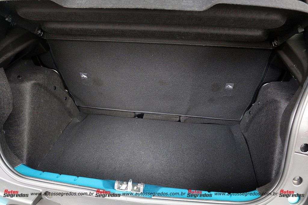 porta-malas do novo Citroën C3 1.0 Feel 2023