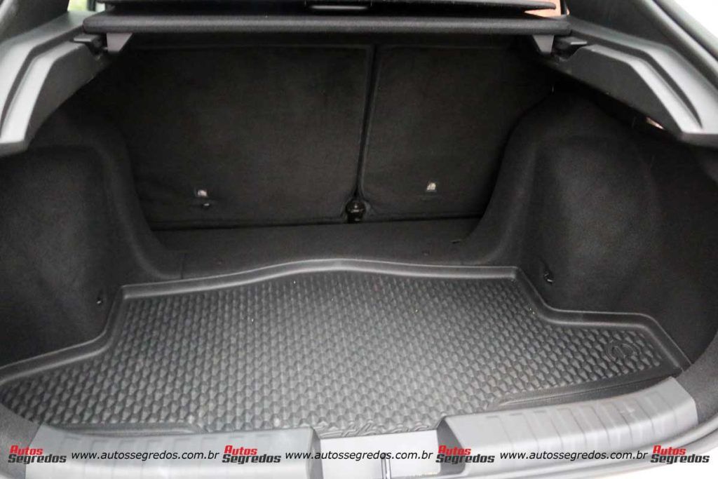Porta-malas do Fiat Fastback Impetus T200 CVT 2023