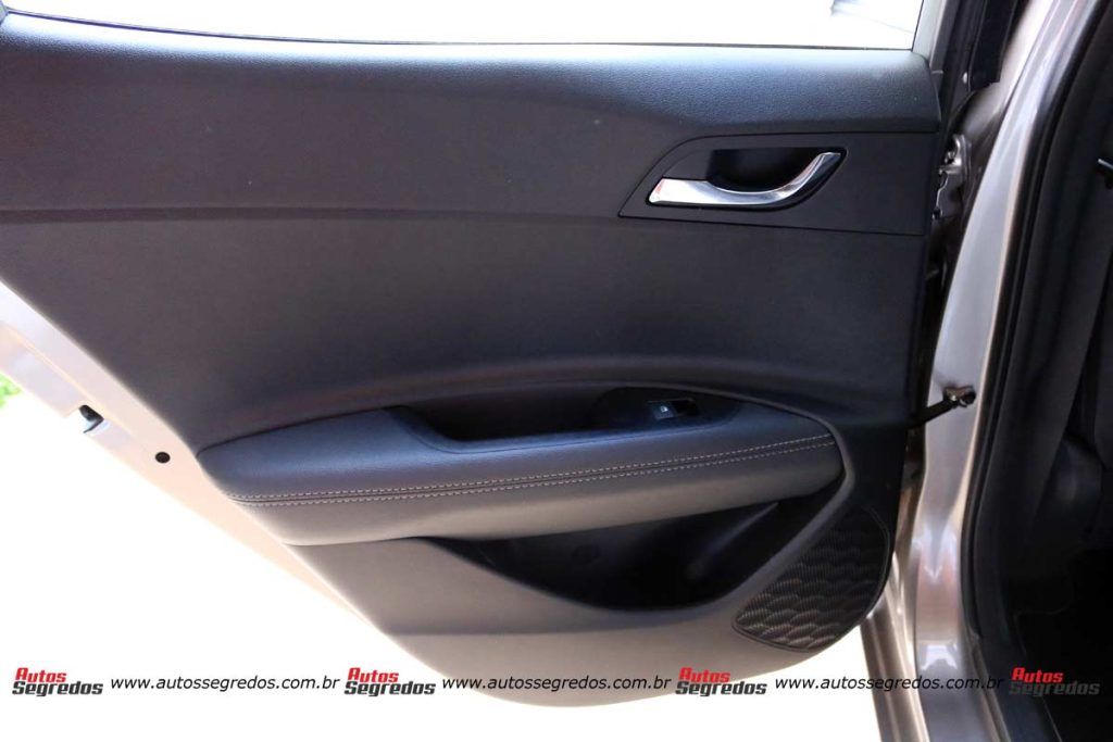 forro de porta traseiro esquerdo do Hyundai HB20 Platinum Plus 2023