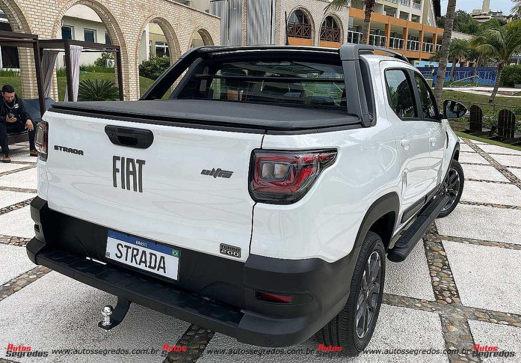 Fiat Strada Ultra Turbo 200 2024