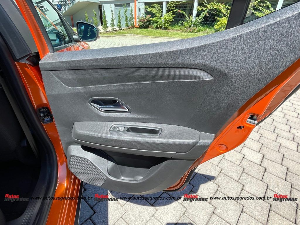 forro de porta traseiro direito do novo Renault Kardian Première Edition