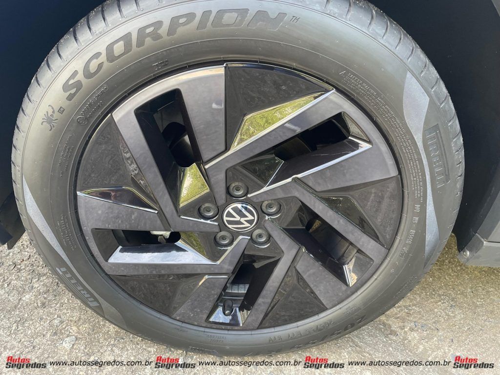 Roda de 17" do VW T-Cross Comfortline 200 TSI 2025